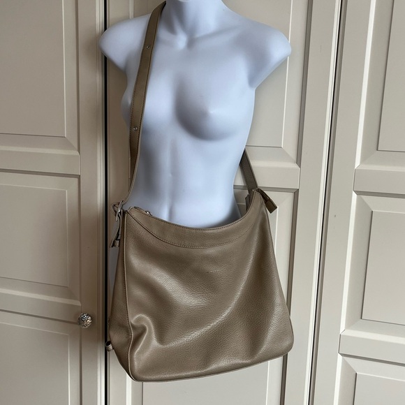 Matt & Nat Taupe Glance Dwell   Hobo Shoulder Bag/Crossbody Adjustable Straps - Picture 5 of 17